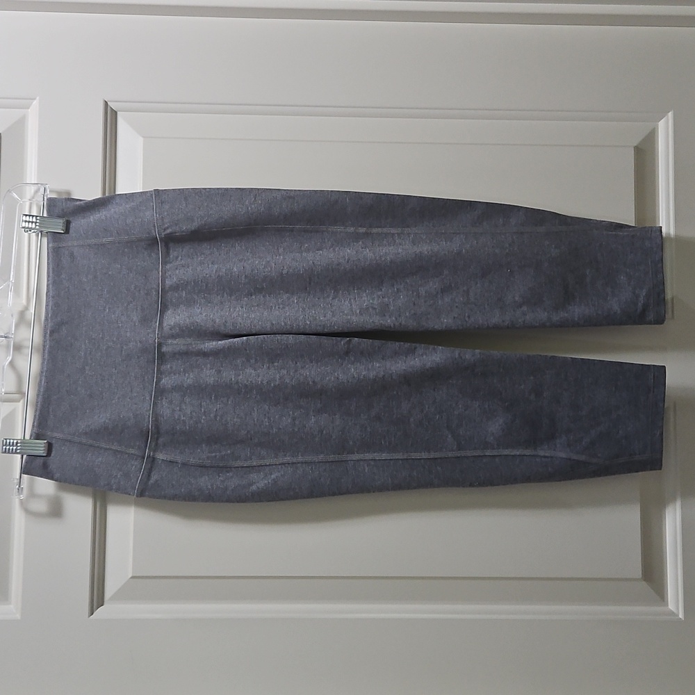 MTA Sport Athletic Capri Size Small
